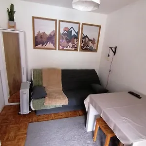 appartement-avec-grande-terrasse-parking-gratuit.fr-provencehotel.com/